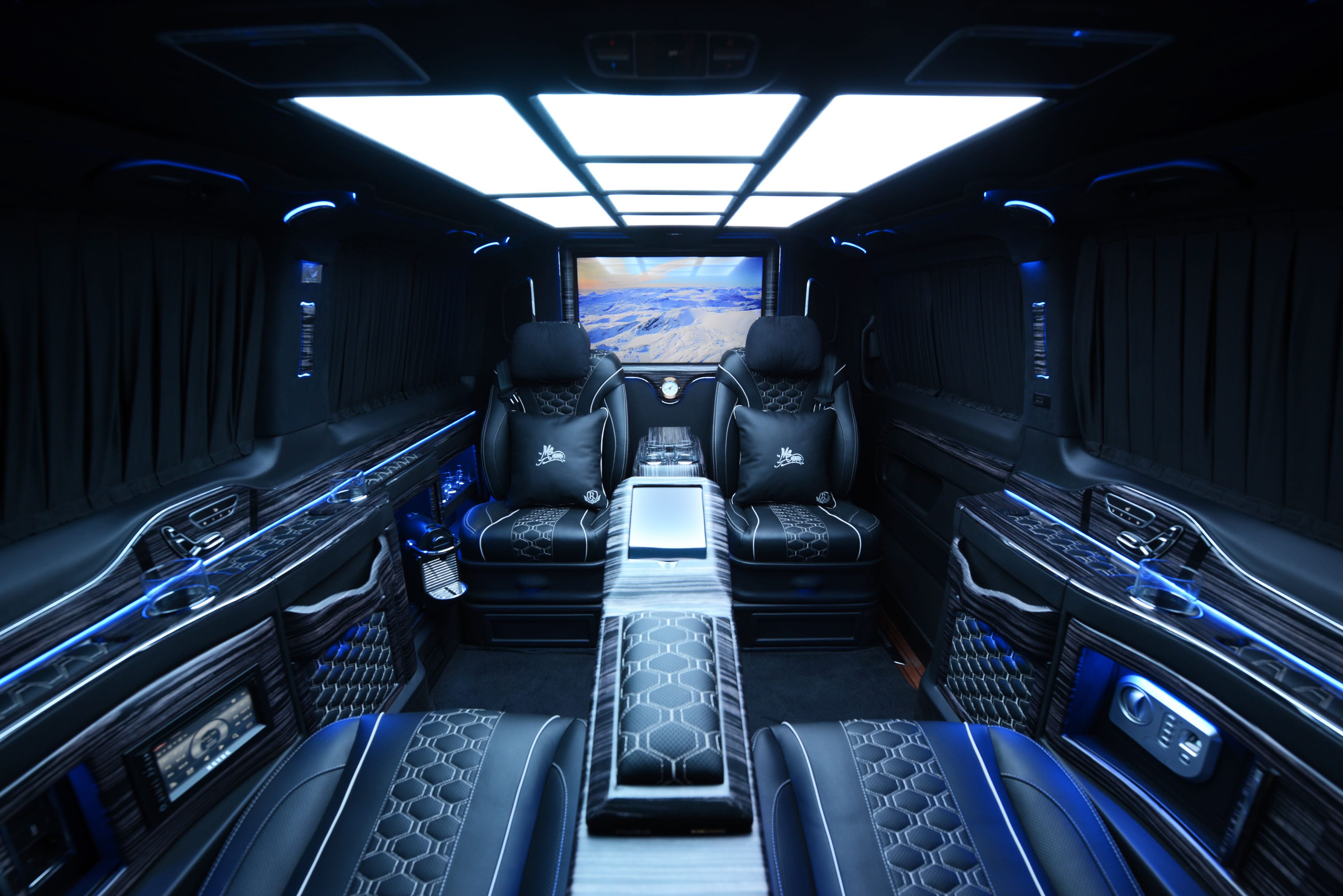 Accessoires d'intérieur de voiture Siège de fourgon VIP de luxe modifié  pour le fabricant Sprinter V Class V260L - Grossiste - Bonwell